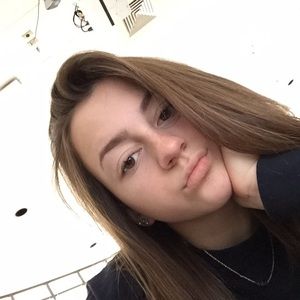 Meet your Posher, Mia